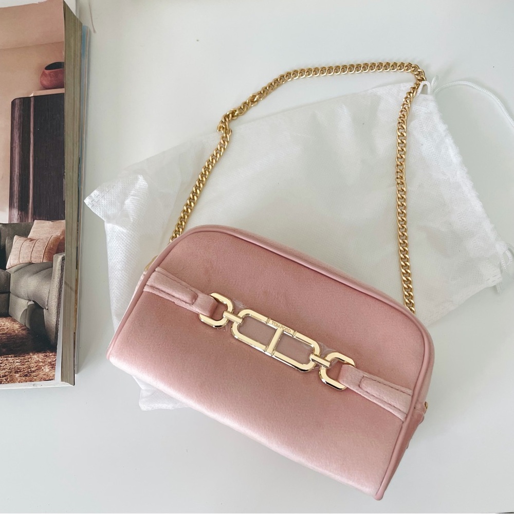 Tom Ford‎ Dusty Pink Cosmetic Bag with Shoulder Chain